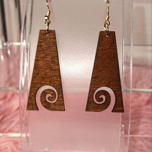 - Elegant  Wooden Earrings!  (R97)